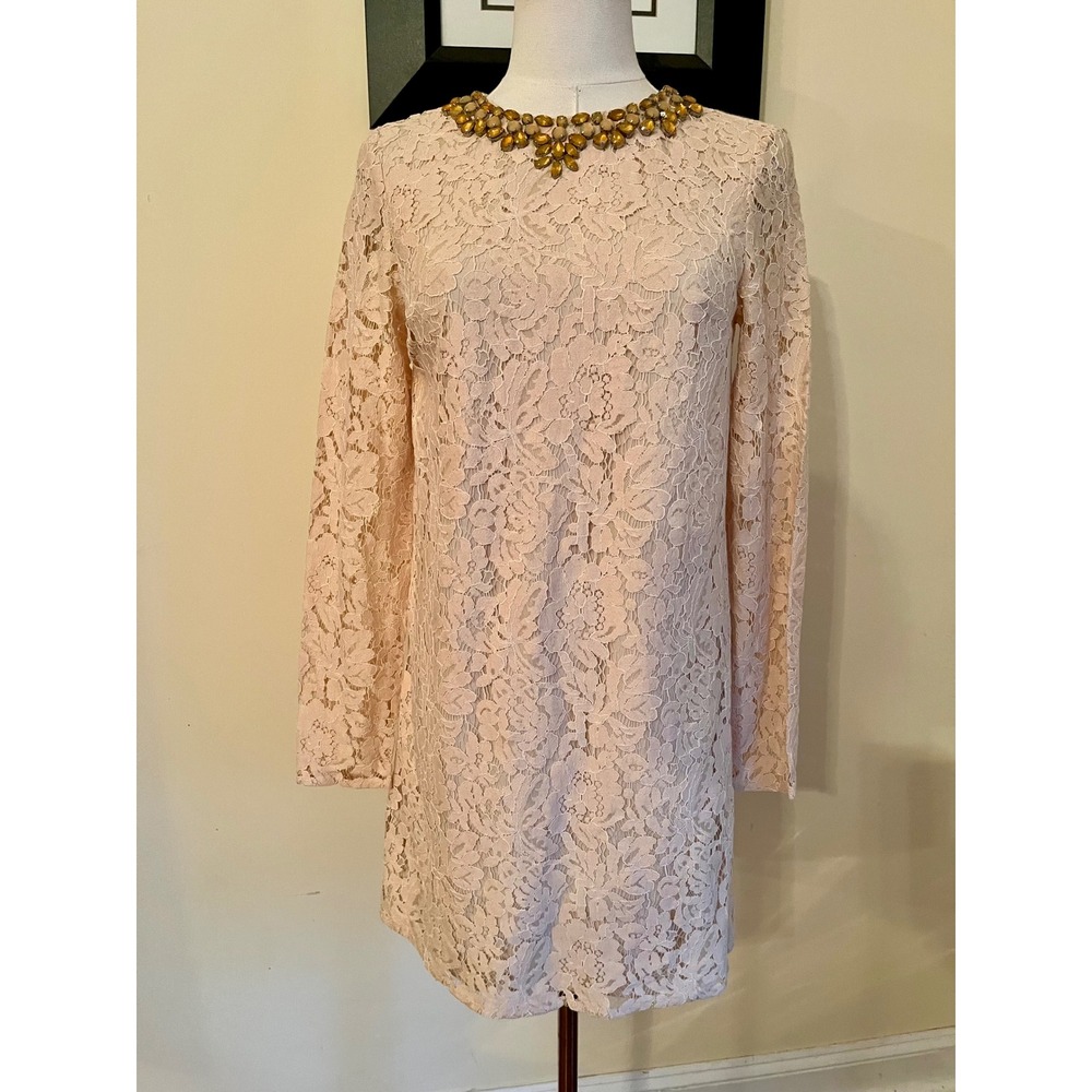 NWT Needle & Thread Pink Floral Lace Embellished Neck Shift Dress US 2 - Picture 2 of 8